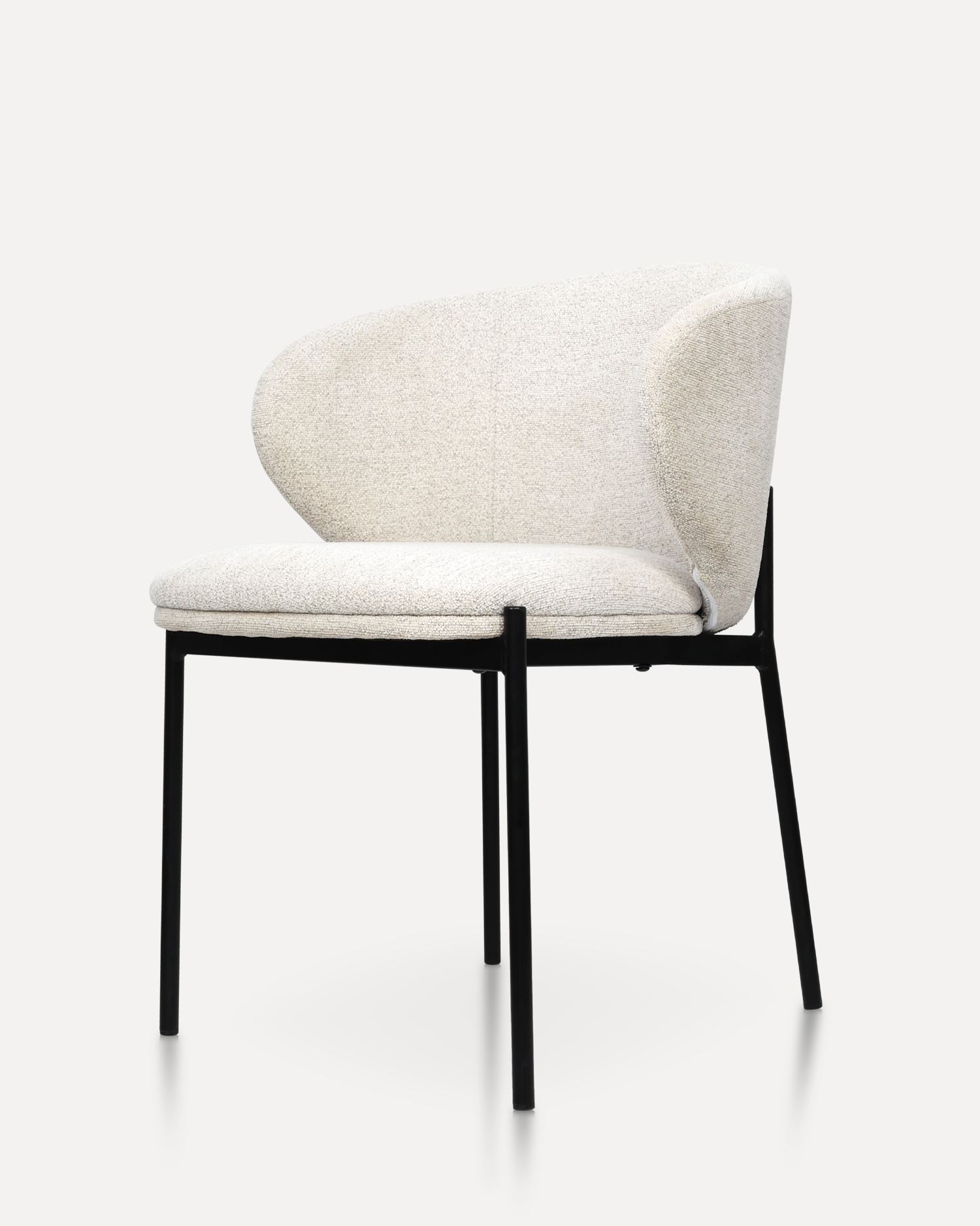 প্যাডযুক্ত ডাইনিং চেয়ার