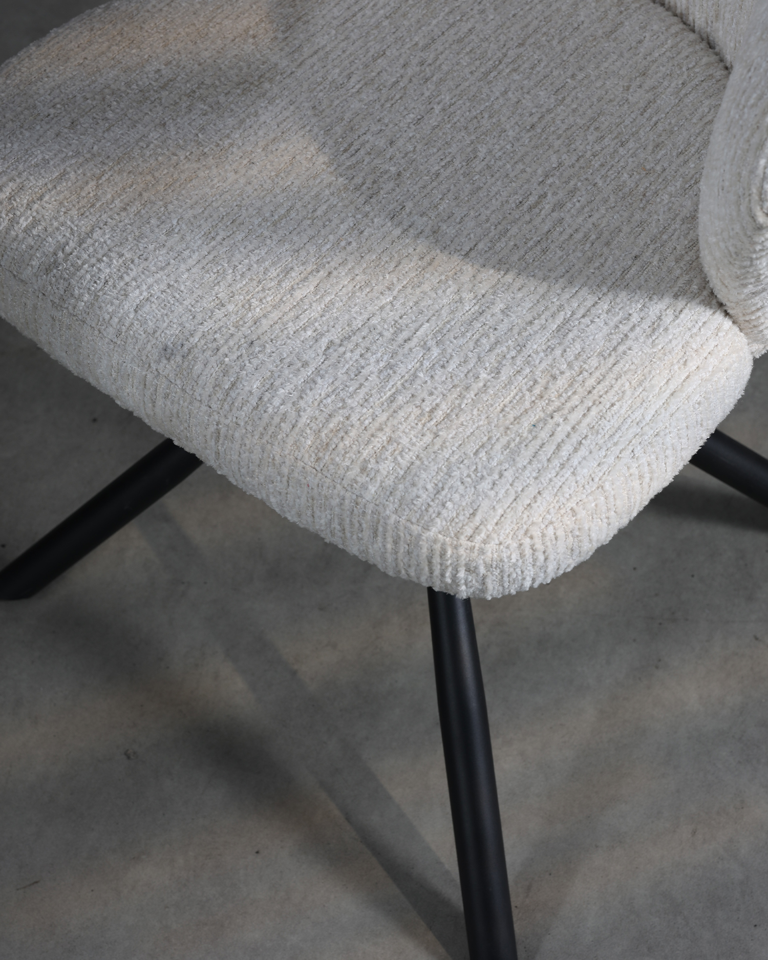 সাদা সুইভেল ডাইনিং রুম চেয়ার সাদা সুইভেল ডাইনিং রুম চেয়ার