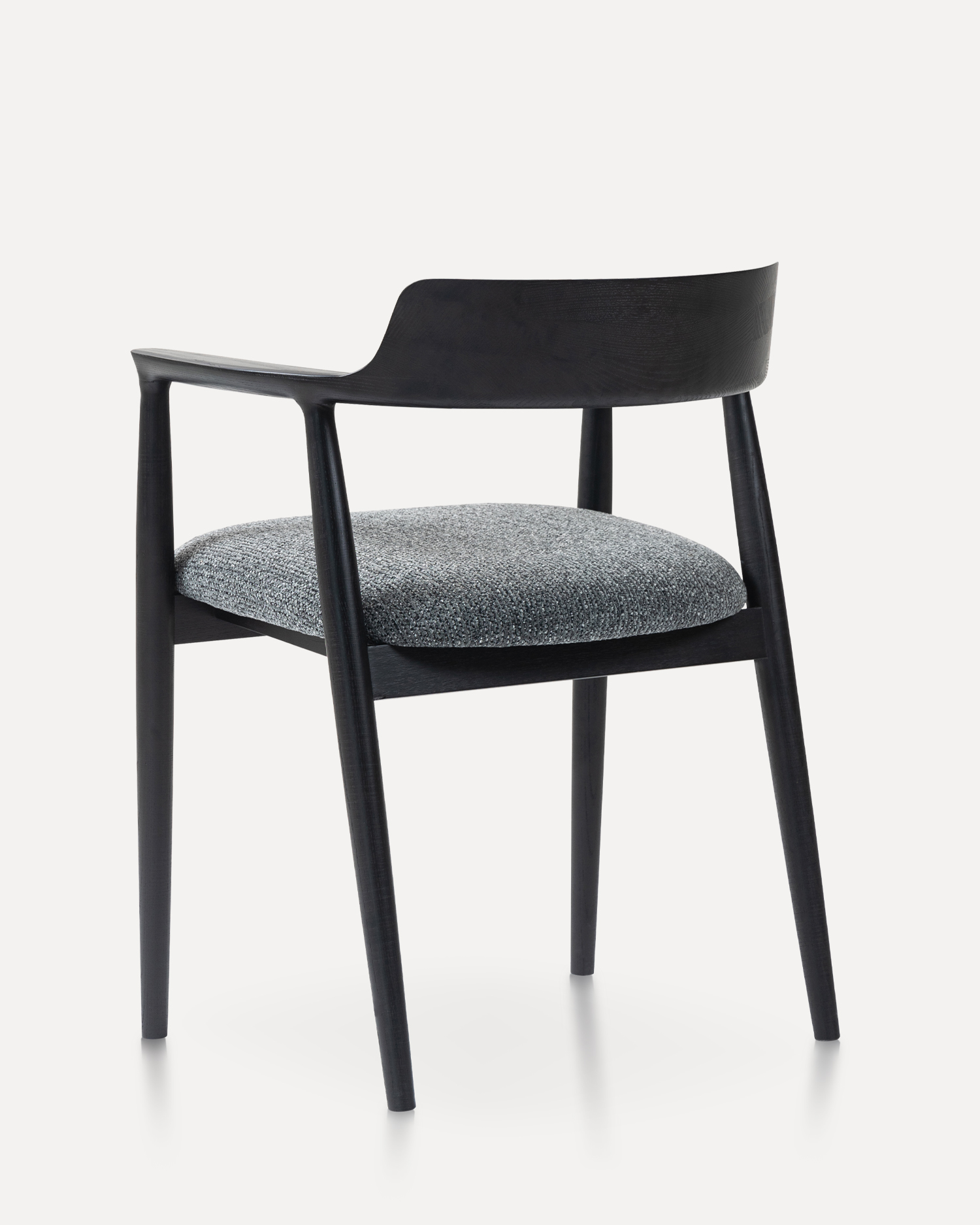 মিনিমালিস্ট আর্মরেস্ট কাঠের চেয়ার মিনিমালিস্ট আর্মরেস্ট কাঠের চেয়ার