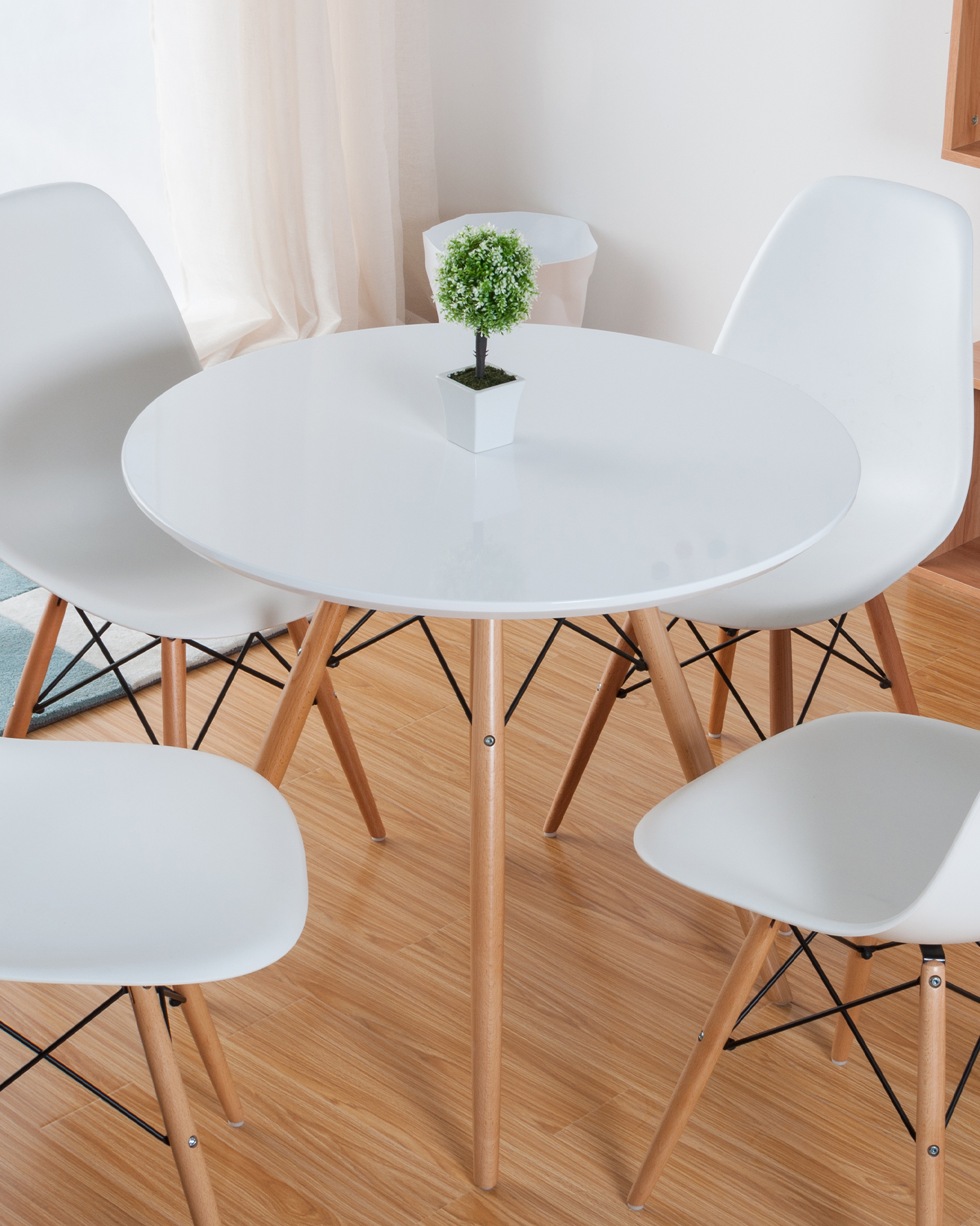 নর্ডিক বৃত্তাকার কাঠের ডাইনিং টেবিল নর্ডিক বৃত্তাকার কাঠের ডাইনিং টেবিল