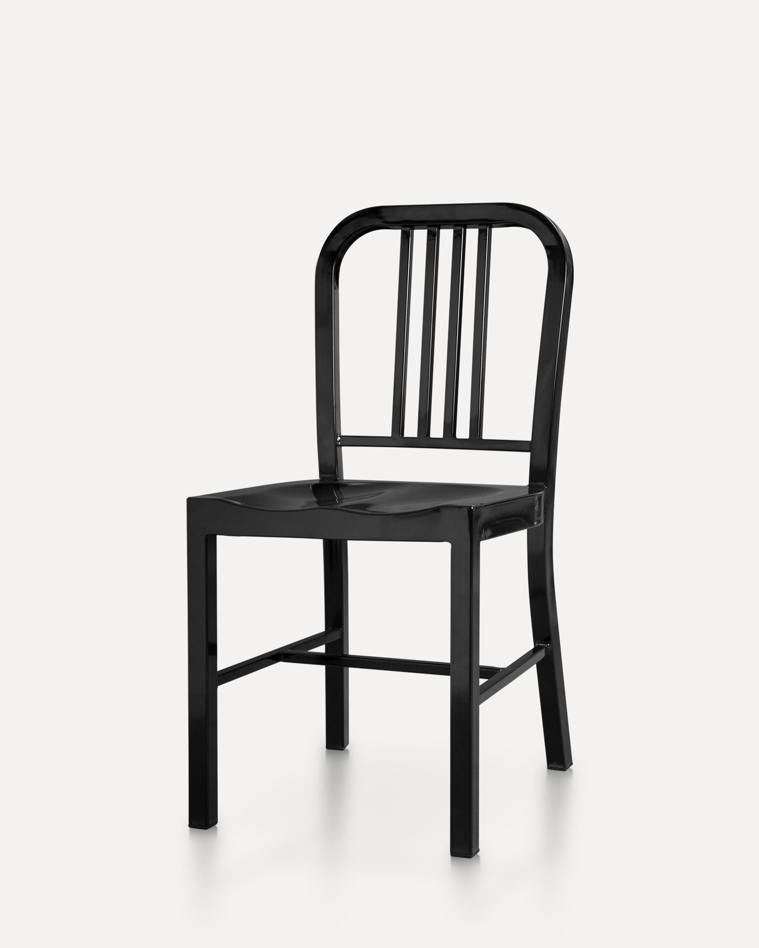 কালজয়ী নকশা আয়রন চেয়ার