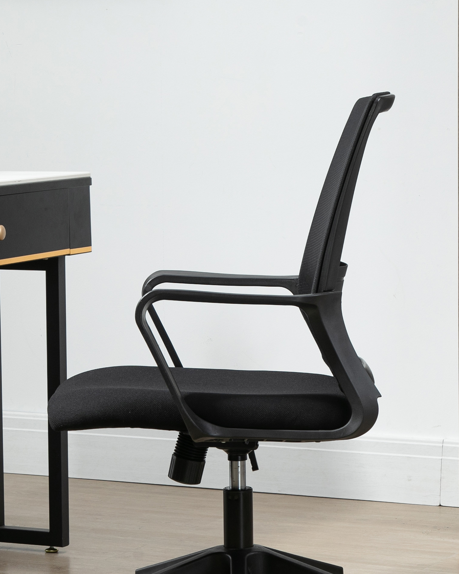 মসৃণ কার্ভ সুইভেল চেয়ার মসৃণ কার্ভ সুইভেল চেয়ার